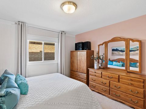 Photo 32 at 62 Darby Court, Rouge E11, Toronto
