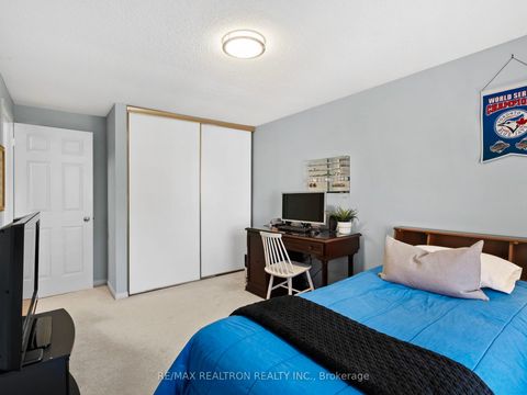 Photo 35 at 62 Darby Court, Rouge E11, Toronto
