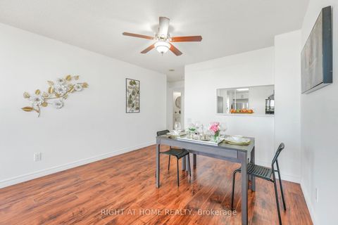 Photo 7 at 707 - 2466 Eglinton Avenue E, Eglinton East, Toronto
