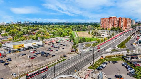 Photo 17 at 707 - 2466 Eglinton Avenue E, Eglinton East, Toronto