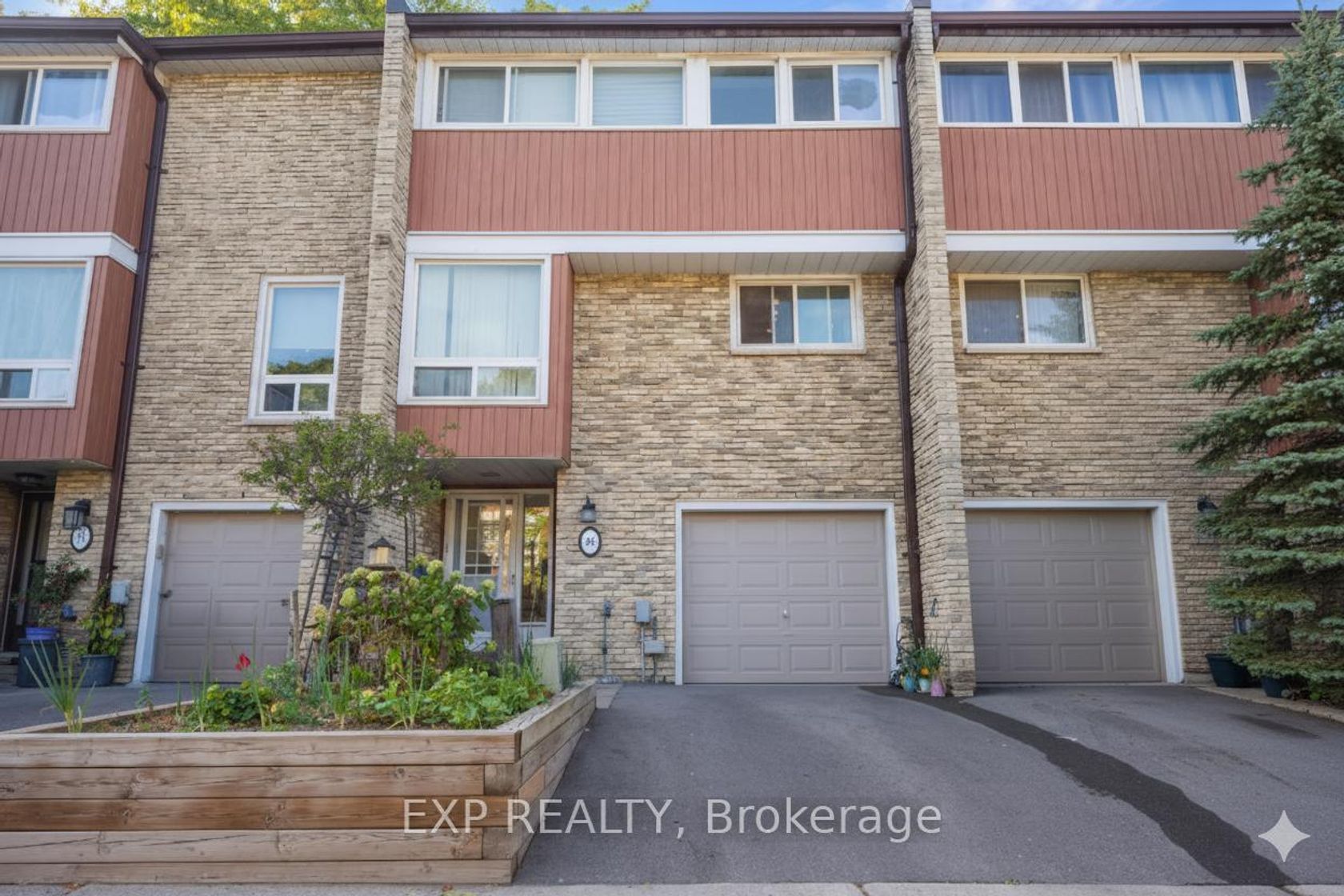 UNIT 42 - 915 Inverhouse Drive, Clarkson, Mississauga 