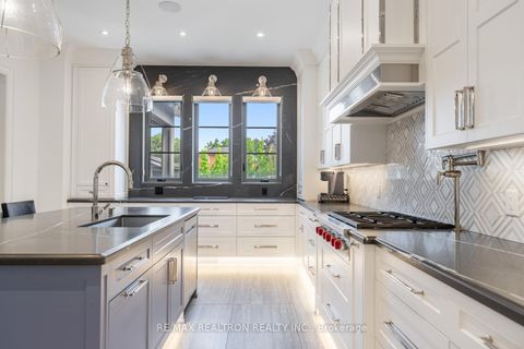 Photo 7 at 20 Sunbeam Avenue, Clanton Park, Toronto