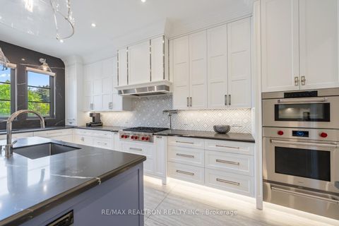 Photo 12 at 20 Sunbeam Avenue, Clanton Park, Toronto