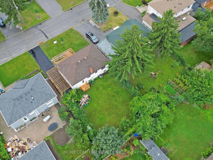 Photo 40 at 270 Brighton Avenue, Bathurst Manor, Toronto
