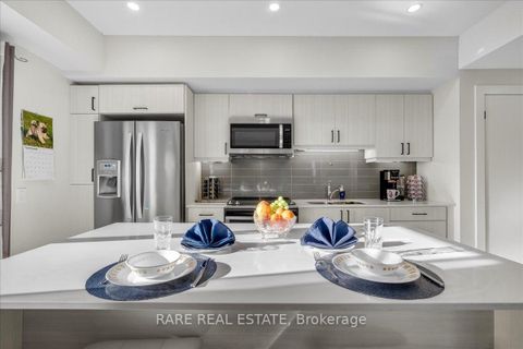 Photo 9 at 402 - 5 Chef Lane, Rural Barrie Southeast, Barrie