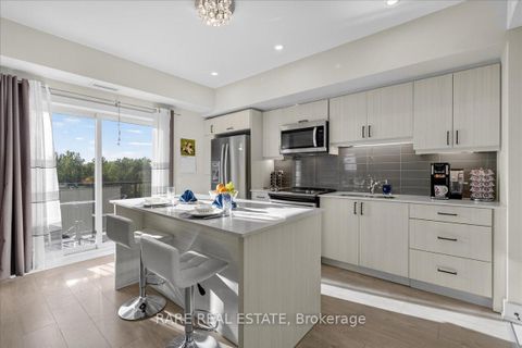 Photo 10 at 402 - 5 Chef Lane, Rural Barrie Southeast, Barrie