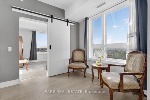 Photo 15 at 402 - 5 Chef Lane, Rural Barrie Southeast, Barrie