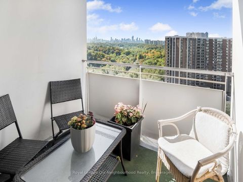 Photo 11 at 2012 - 60 Pavane Linkway, Flemingdon Park, Toronto