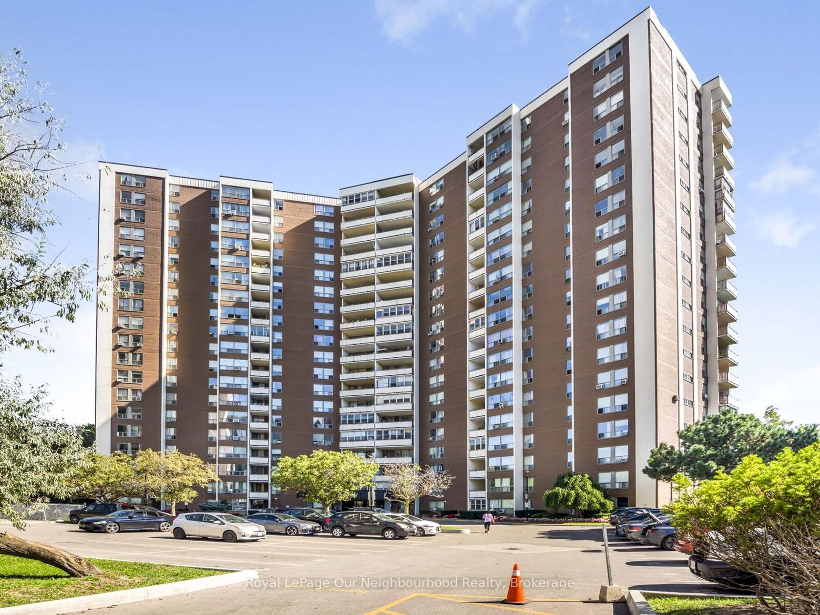 2012 - 60 Pavane Linkway, Flemingdon Park, Toronto 