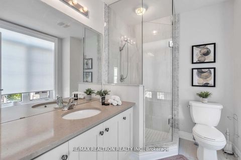 Photo 15 at 17 Kingsville Lane, Mill Pond, Richmond Hill