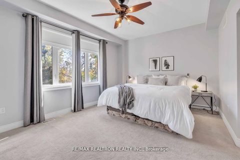 Photo 18 at 17 Kingsville Lane, Mill Pond, Richmond Hill
