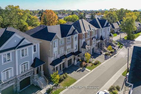 Photo 38 at 17 Kingsville Lane, Mill Pond, Richmond Hill