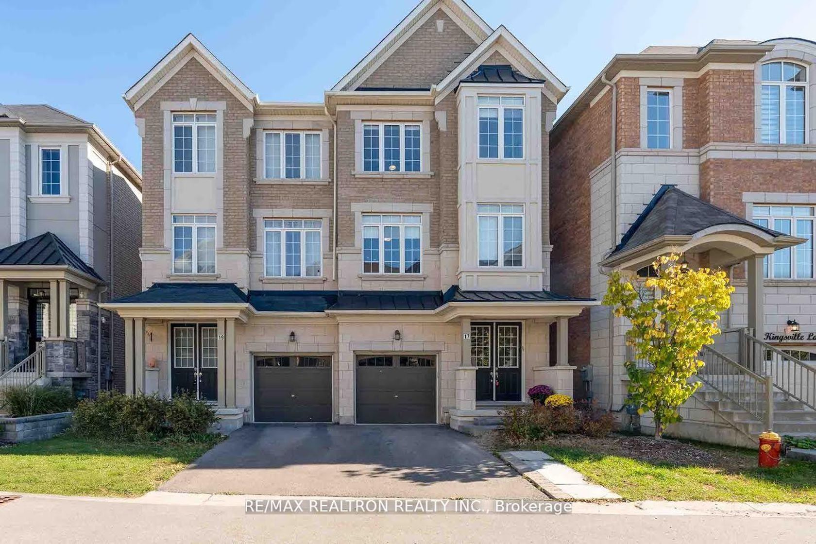 17 Kingsville Lane, Mill Pond, Richmond Hill 