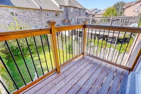 Photo 9 at 22 Michelle Drive, East Woodbridge, Vaughan Photo 9 at 22 Michelle Drive, East Woodbridge, Vaughan