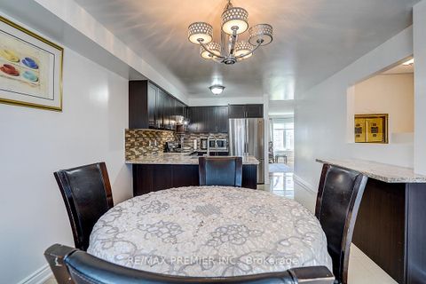 Photo 17 at 22 Michelle Drive, East Woodbridge, Vaughan