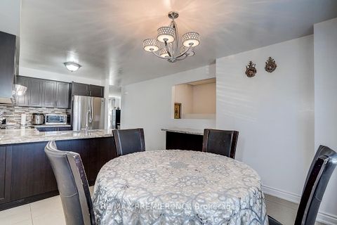 Photo 20 at 22 Michelle Drive, East Woodbridge, Vaughan