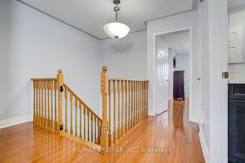 Photo 21 at 22 Michelle Drive, East Woodbridge, Vaughan