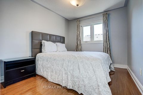 Photo 27 at 22 Michelle Drive, East Woodbridge, Vaughan