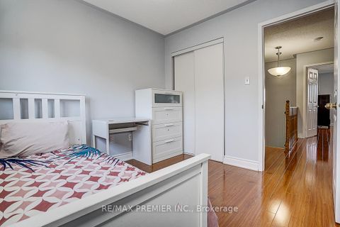 Photo 30 at 22 Michelle Drive, East Woodbridge, Vaughan