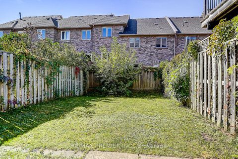 Photo 37 at 22 Michelle Drive, East Woodbridge, Vaughan