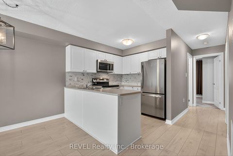Photo 3 at 11 - 53 Ferndale Drive S, Ardagh, Barrie Photo 3 at 11 - 53 Ferndale Drive S, Ardagh, Barrie