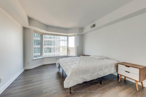Photo 17 at 2213 - 155 Yorkville Avenue, Annex, Toronto