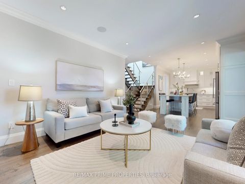 Photo 5 at 116 Pinegrove Avenue, Cliffside, Toronto