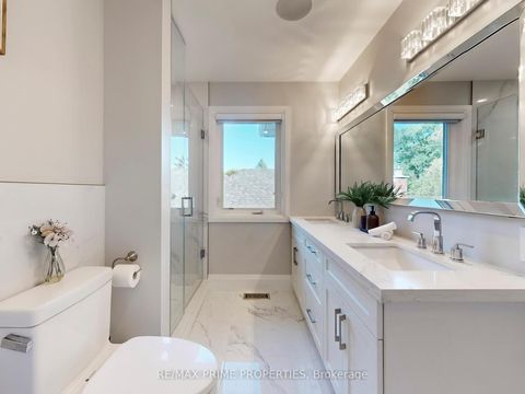 Photo 12 at 116 Pinegrove Avenue, Cliffside, Toronto