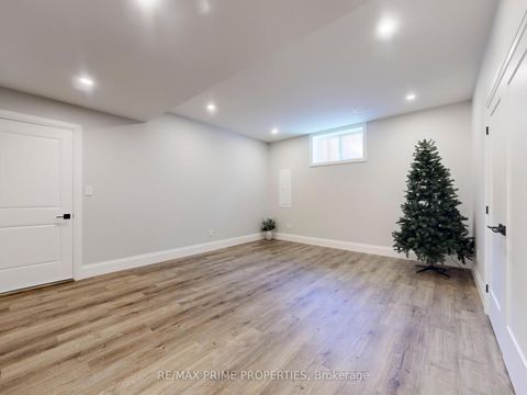 Photo 26 at 116 Pinegrove Avenue, Cliffside, Toronto
