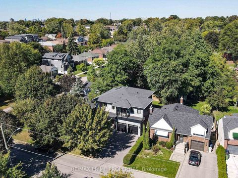 Photo 29 at 116 Pinegrove Avenue, Cliffside, Toronto