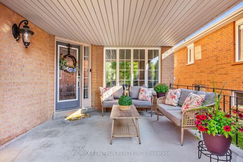 Photo 1 at 499 Silken Laumann Drive, Wyndham, Newmarket