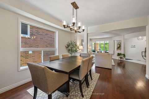 Photo 6 at 499 Silken Laumann Drive, Wyndham, Newmarket