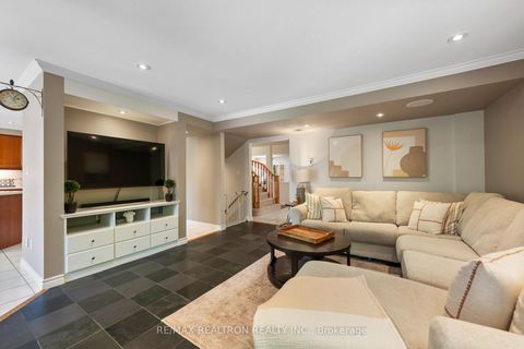 Photo 12 at 499 Silken Laumann Drive, Wyndham, Newmarket