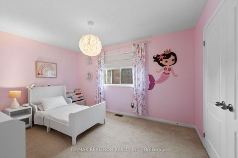 Photo 18 at 499 Silken Laumann Drive, Wyndham, Newmarket