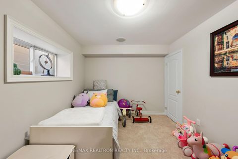 Photo 25 at 499 Silken Laumann Drive, Wyndham, Newmarket Photo 25 at 499 Silken Laumann Drive, Wyndham, Newmarket