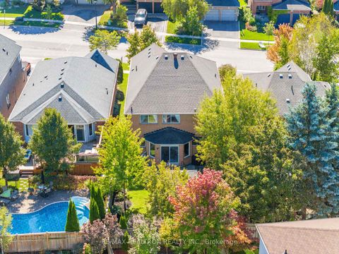 Photo 35 at 499 Silken Laumann Drive, Wyndham, Newmarket Photo 35 at 499 Silken Laumann Drive, Wyndham, Newmarket