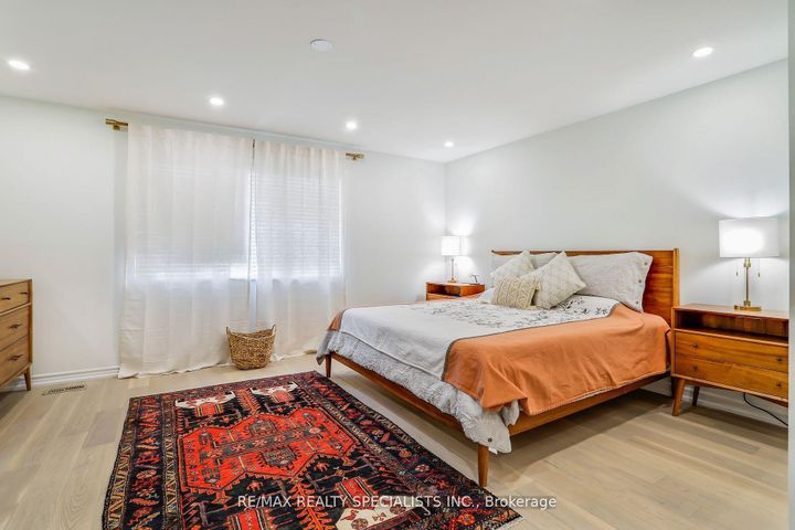 Photo 7 at 918 Savoline Boulevard, HA Harrison, Milton