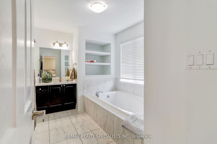 Photo 8 at 918 Savoline Boulevard, HA Harrison, Milton