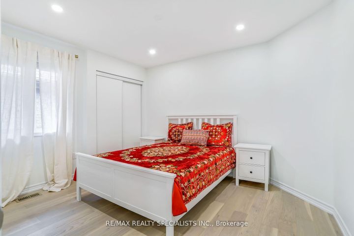 Photo 11 at 918 Savoline Boulevard, HA Harrison, Milton
