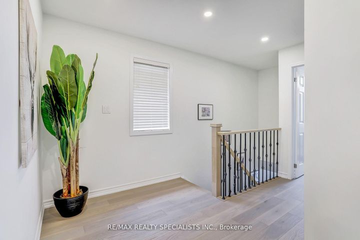 Photo 12 at 918 Savoline Boulevard, HA Harrison, Milton