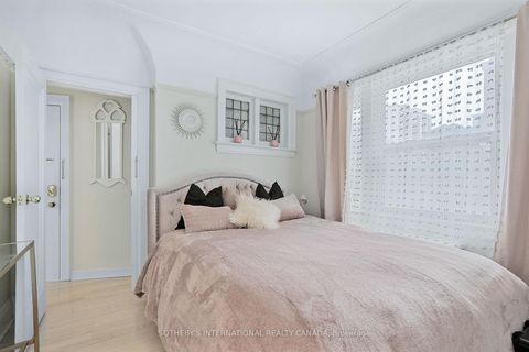 Photo 20 at 12 Belsize Drive, Mount Pleasant West, Toronto