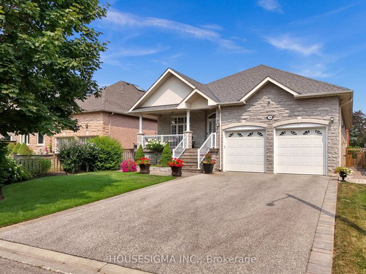 Photo 1 at 38 Pairash Avenue, Mill Pond, Richmond Hill