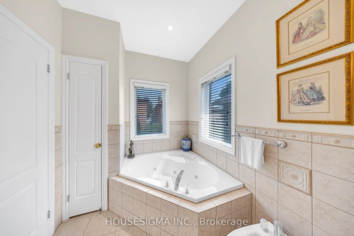 Photo 22 at 38 Pairash Avenue, Mill Pond, Richmond Hill