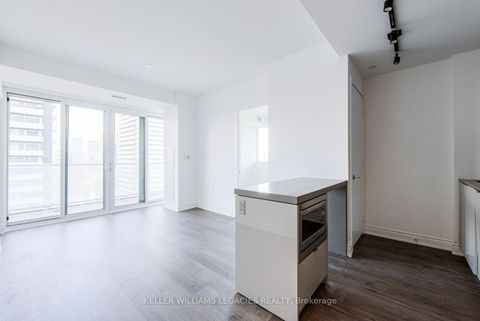 Photo 5 at 3705 - 7 Grenville Street, Bay Street Corridor, Toronto