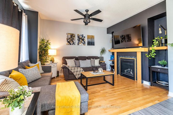 Photo 8 at 901 Groveland Avenue, Taunton, Oshawa