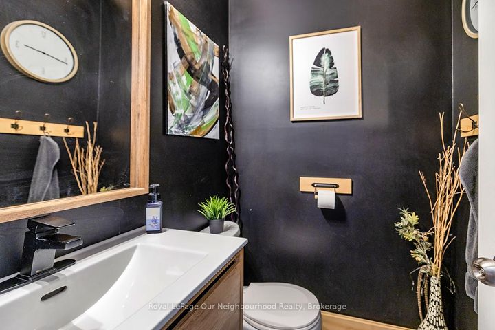Photo 23 at 901 Groveland Avenue, Taunton, Oshawa