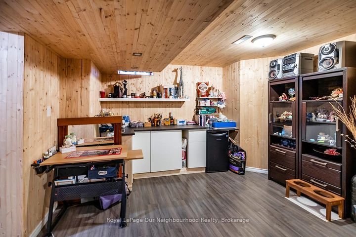 Photo 24 at 901 Groveland Avenue, Taunton, Oshawa