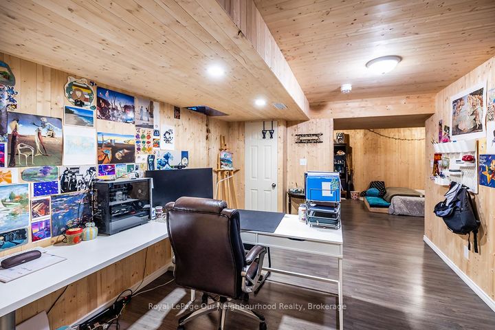 Photo 27 at 901 Groveland Avenue, Taunton, Oshawa