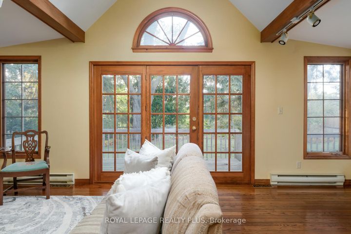Photo 20 at 935 Hedge Drive, Lakeview, Mississauga