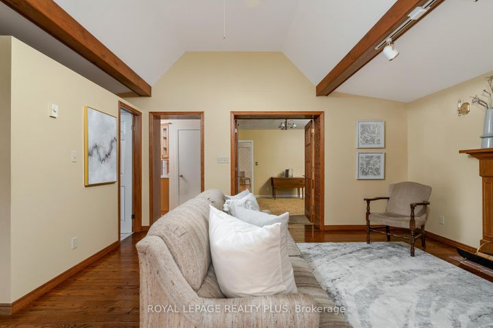 Photo 22 at 935 Hedge Drive, Lakeview, Mississauga